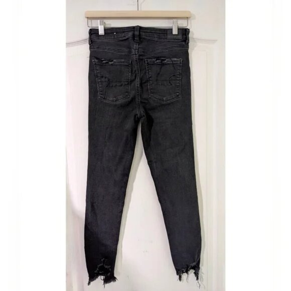 AE | Super High-Waisted Jegging Crop in Distressed Black Blaze - Picture 3 of 15